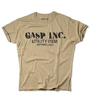 Basic Utility tee fr�n Gasp. Cool discharged prints at chest and neck!