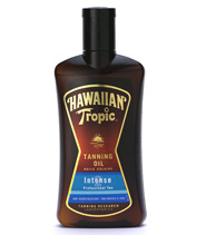 Tanning Oil Intense fr�n Hawaiian Tropic. Unik olja som inneh�ller en perfekt blandning av exotisk flora, frukt och naturliga ingredienser.