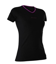 Sport Tee fr�n R�hnisch Sportswear. Sportig tr�ningstopp med �rm och l�tt figursydd modell.