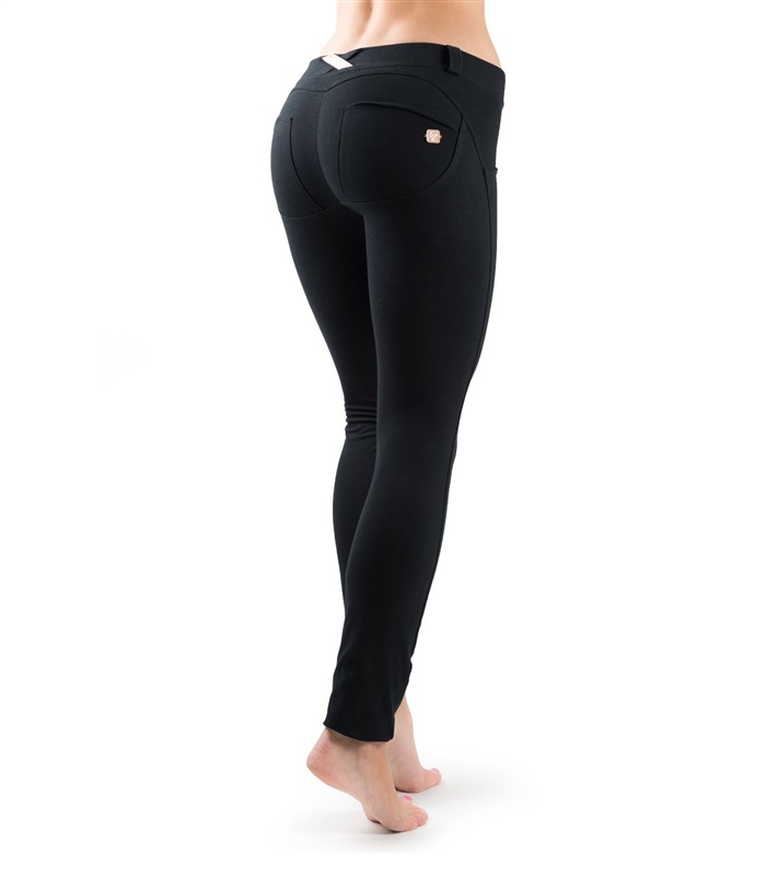 wrup_skinny_fit_svart_6719.jpg