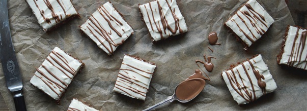 Recept: Proteinrik brownie-cheesecake