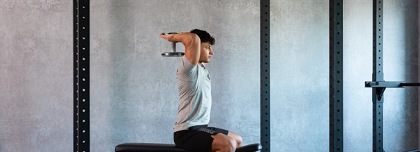 Sittande tricepspress (seated french press)