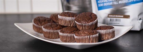 Protein chokladmuffins med mandelfyllning