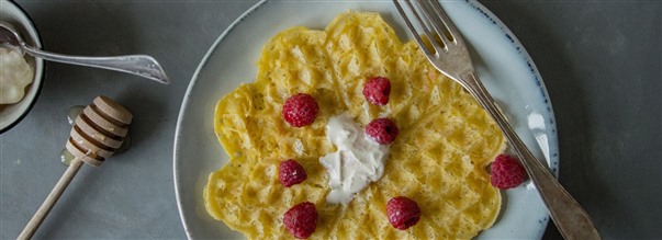 Recept: Proteinvfflor med vaniljkrm