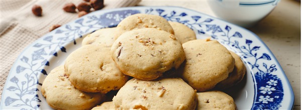 Recept: Proteinkakor med hasselntter