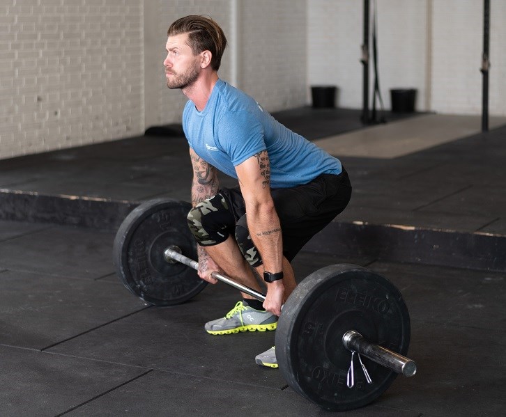 Thomas Skoglund ska göra power cleans. Thomas Skoglund ska göra power cleans.